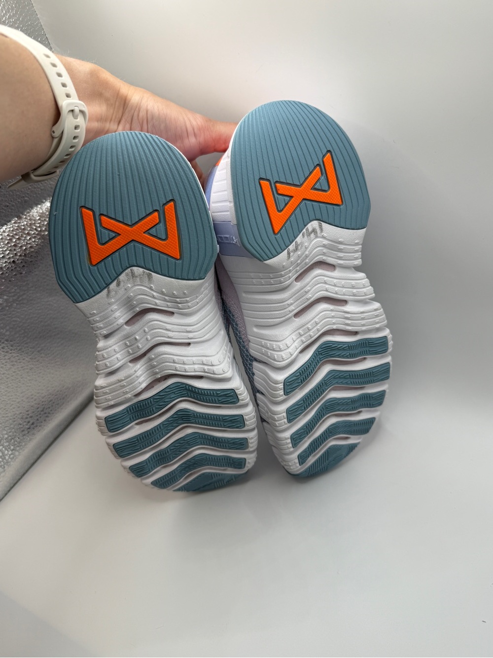 Nike Metcon Light Lavender and Blue Mesh Trainers with Orange Accents - Picture 5 of 6